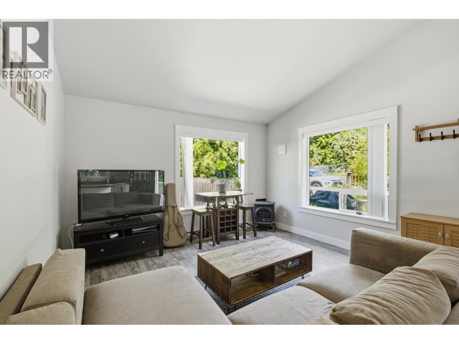 1266 Reed Road, Gibsons, British Columbia  V0N 1V7 - Photo 22 - R3136760