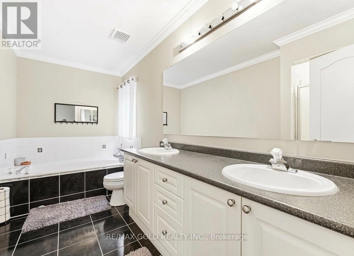 2441 Capilano Crescent, Oakville, Ontario  L6H 6L3 - Photo 23 - W13457302