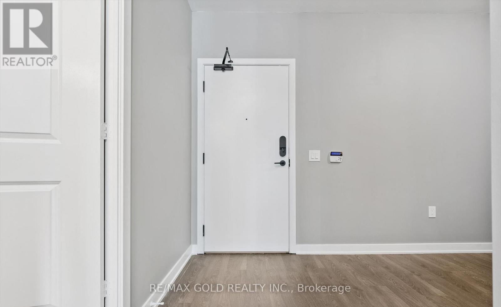 1905 - 4675 Metcalfe Avenue, Mississauga, Ontario  L5M 0Z7 - Photo 16 - W13457396