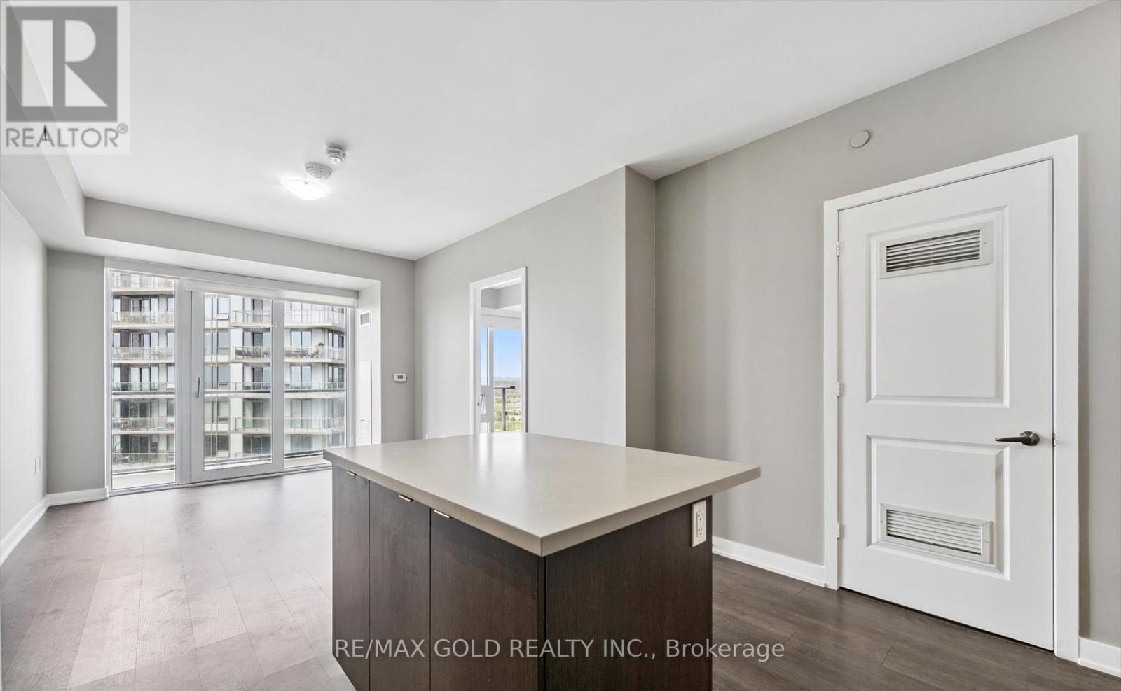 1905 - 4675 Metcalfe Avenue, Mississauga, Ontario  L5M 0Z7 - Photo 19 - W13457396