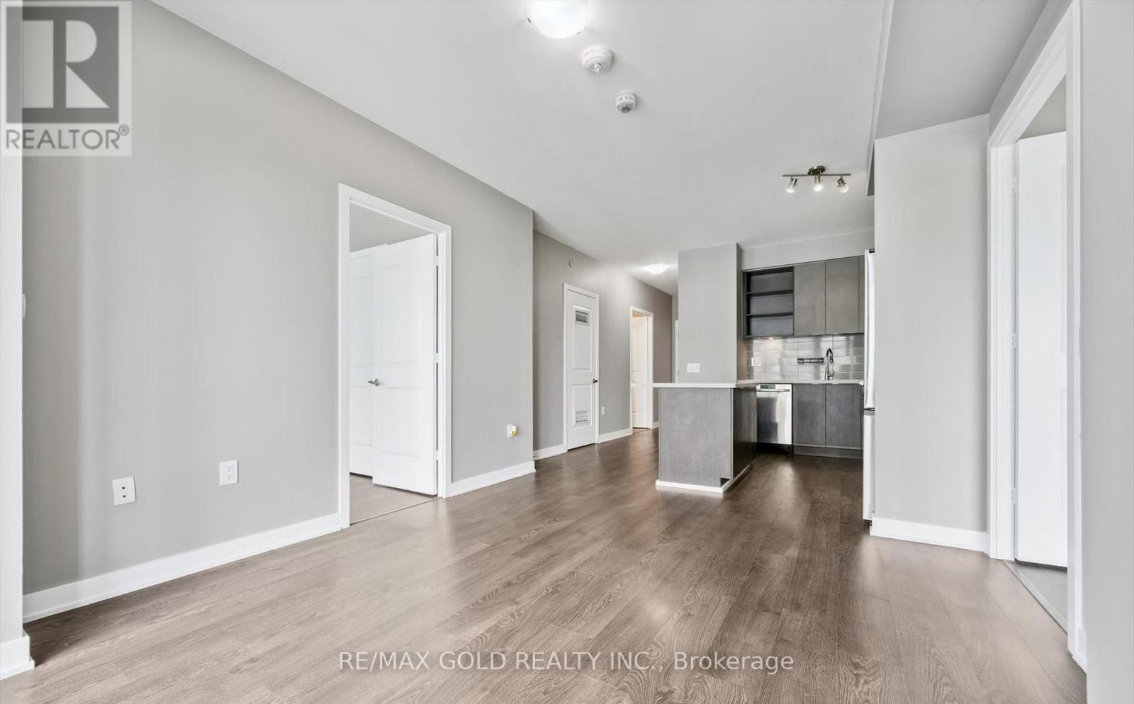 1905 - 4675 Metcalfe Avenue, Mississauga, Ontario  L5M 0Z7 - Photo 24 - W13457396