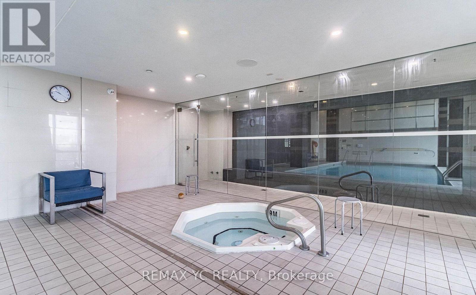 1111 - 205 Sherway Gardens Road, Toronto, Ontario M9C 0A9 - Photo 10 - W13457452