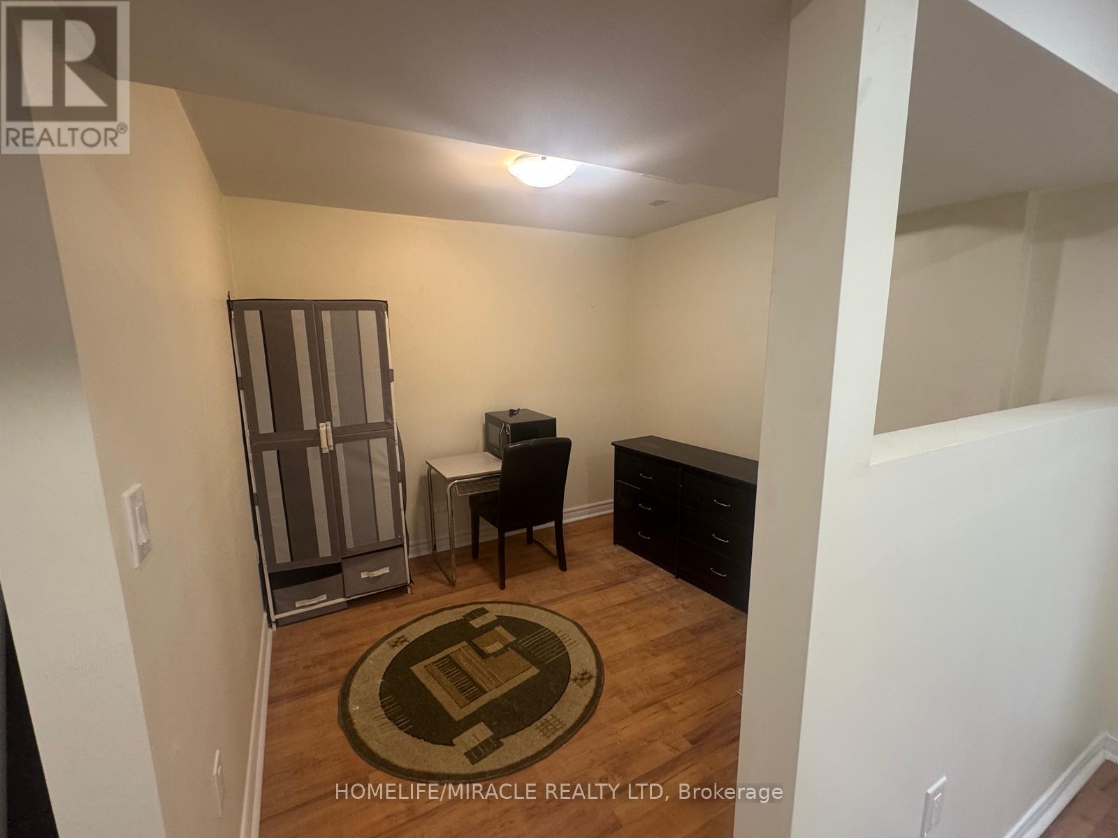 Bsmt - 5434 Sweetgrass Gate, Mississauga, Ontario  L5V 2N1 - Photo 2 - W13457466
