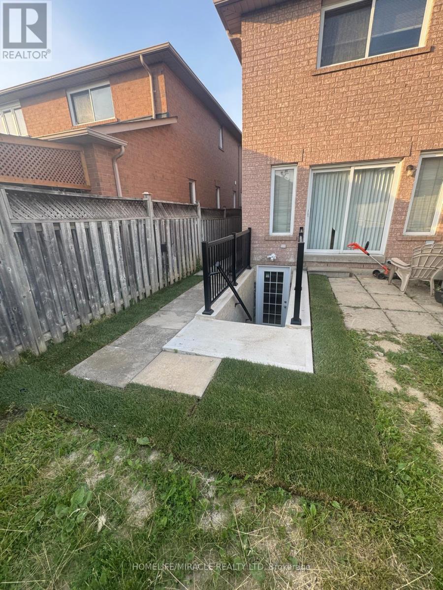 Bsmt - 5434 Sweetgrass Gate, Mississauga, Ontario  L5V 2N1 - Photo 8 - W13457466