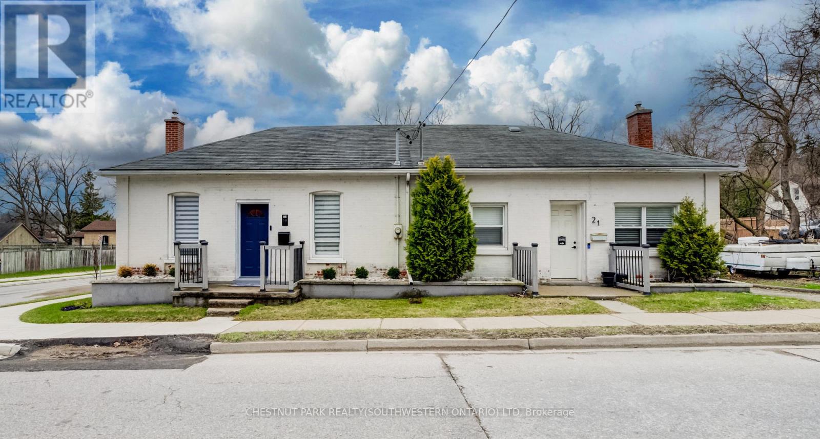 19 Cedar Street, Cambridge, Ontario N1S 1T8 - Photo 3 - X13457362