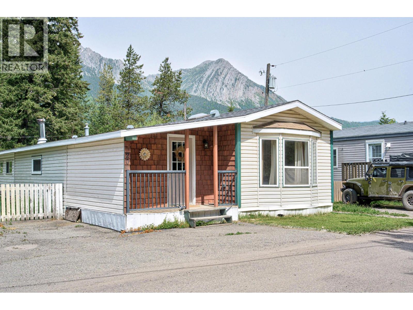 9773 Stephenson Road Unit# 20, Fernie, British Columbia  V0B 2G0 - Photo 2 - 10391010