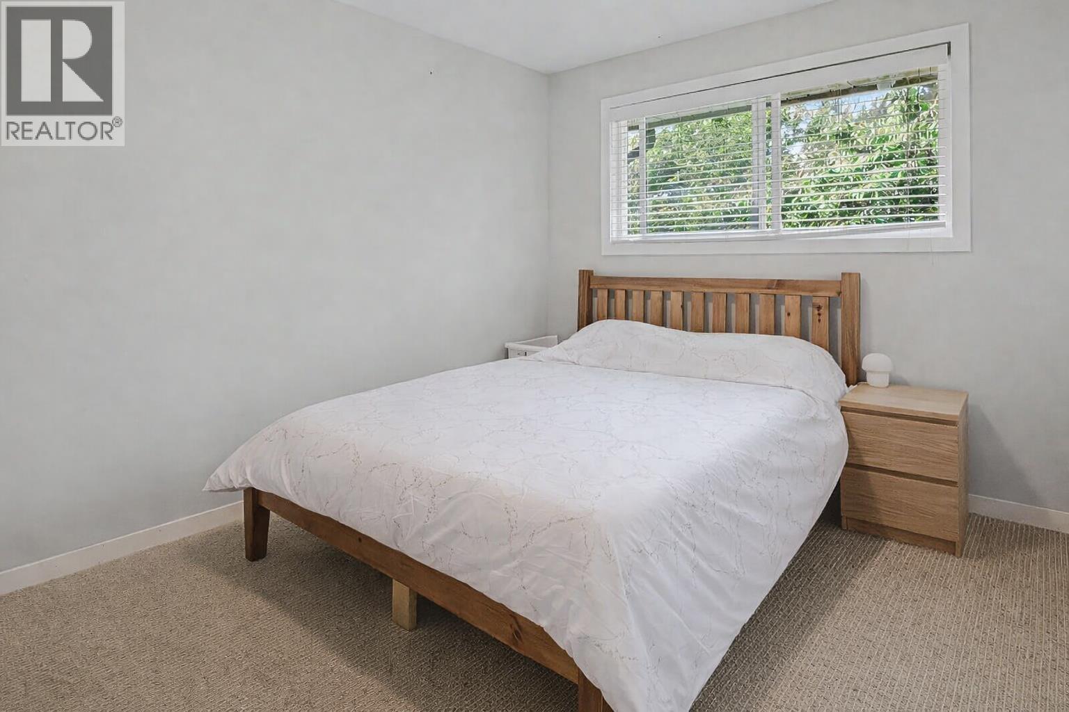 1102 Grandview Road, Gibsons, British Columbia  V0N 1V3 - Photo 15 - R3137063