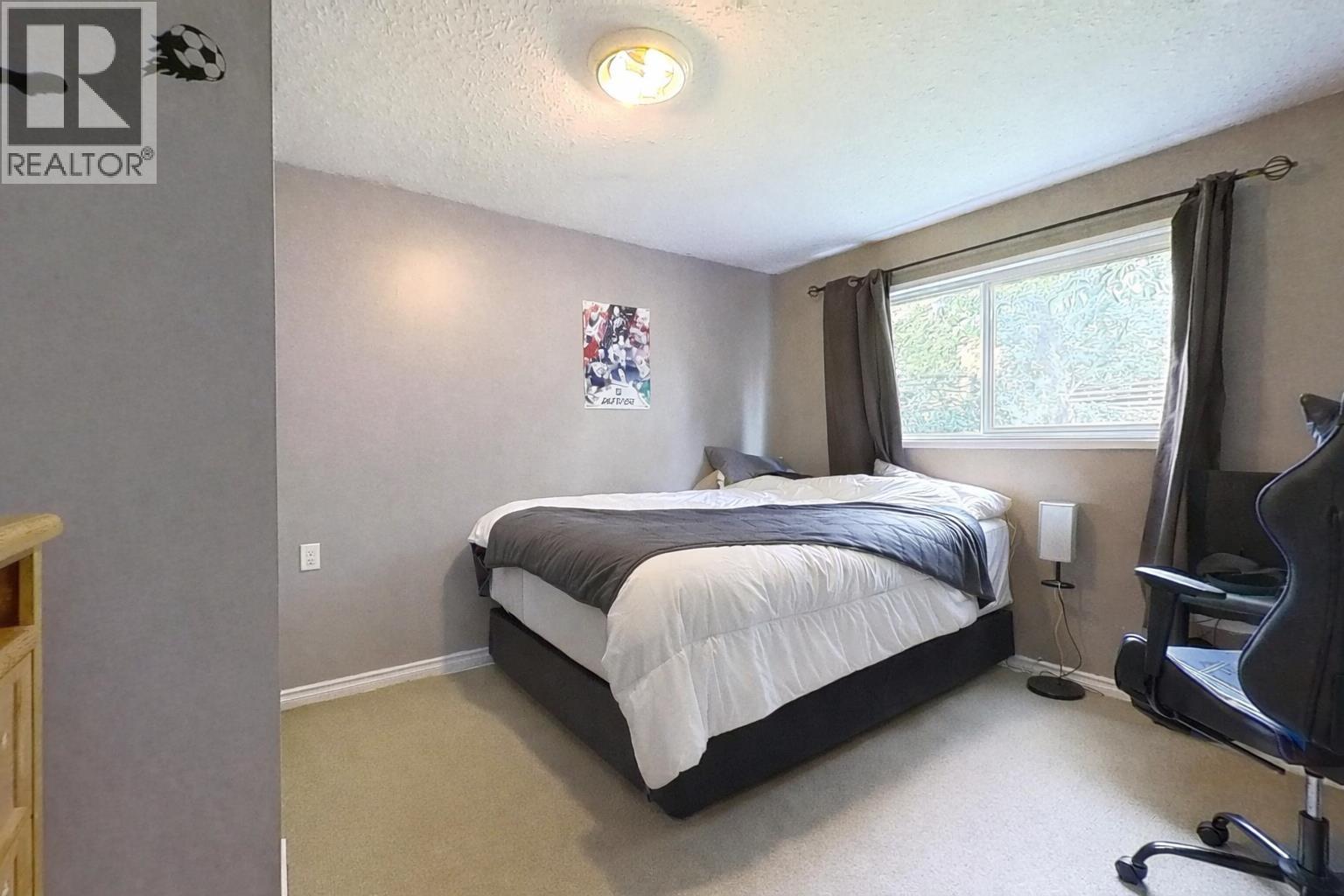 1102 Grandview Road, Gibsons, British Columbia  V0N 1V3 - Photo 27 - R3137063