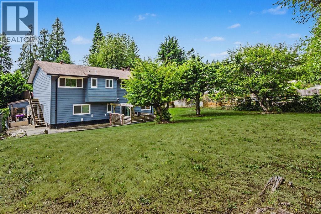 1102 Grandview Road, Gibsons, British Columbia  V0N 1V3 - Photo 33 - R3137063