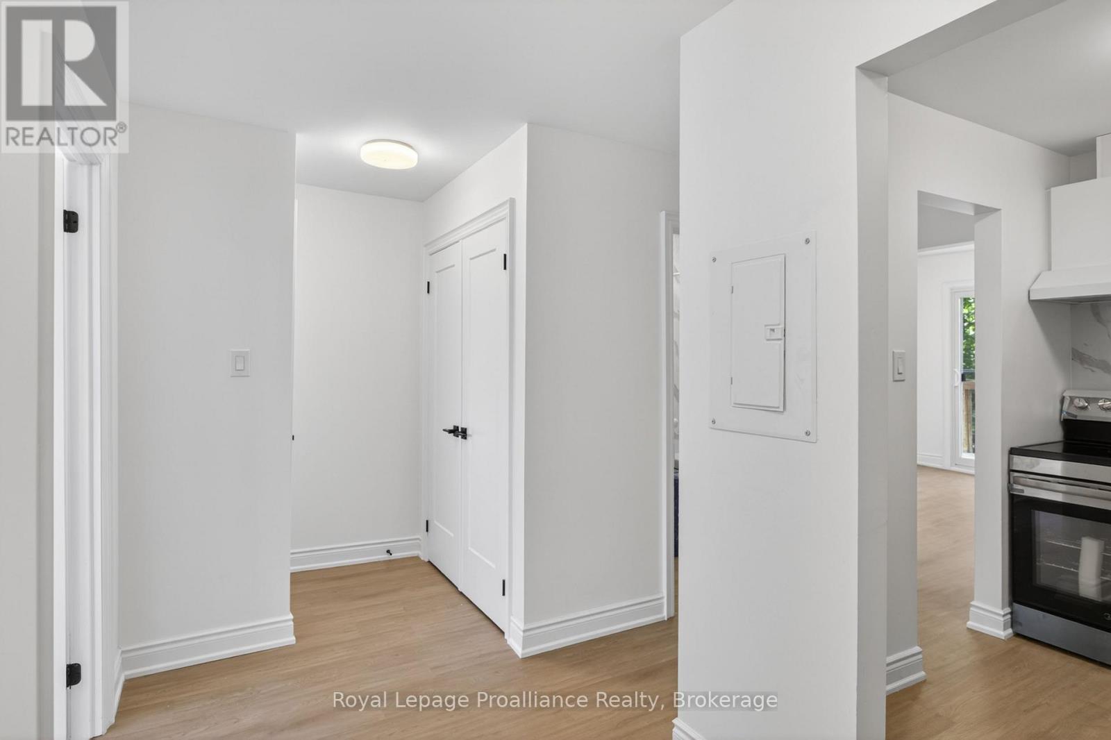 2 - 171 Hazlitt Street, Peterborough, Ontario  K9H 1L8 - Photo 3 - X13457682