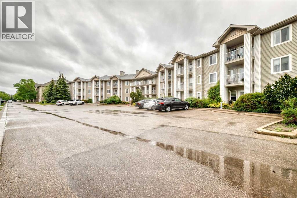 3340, 6818 Pinecliff Grove NE, Calgary, Alberta  T1Y 7L2 - Photo 3 - A2316784