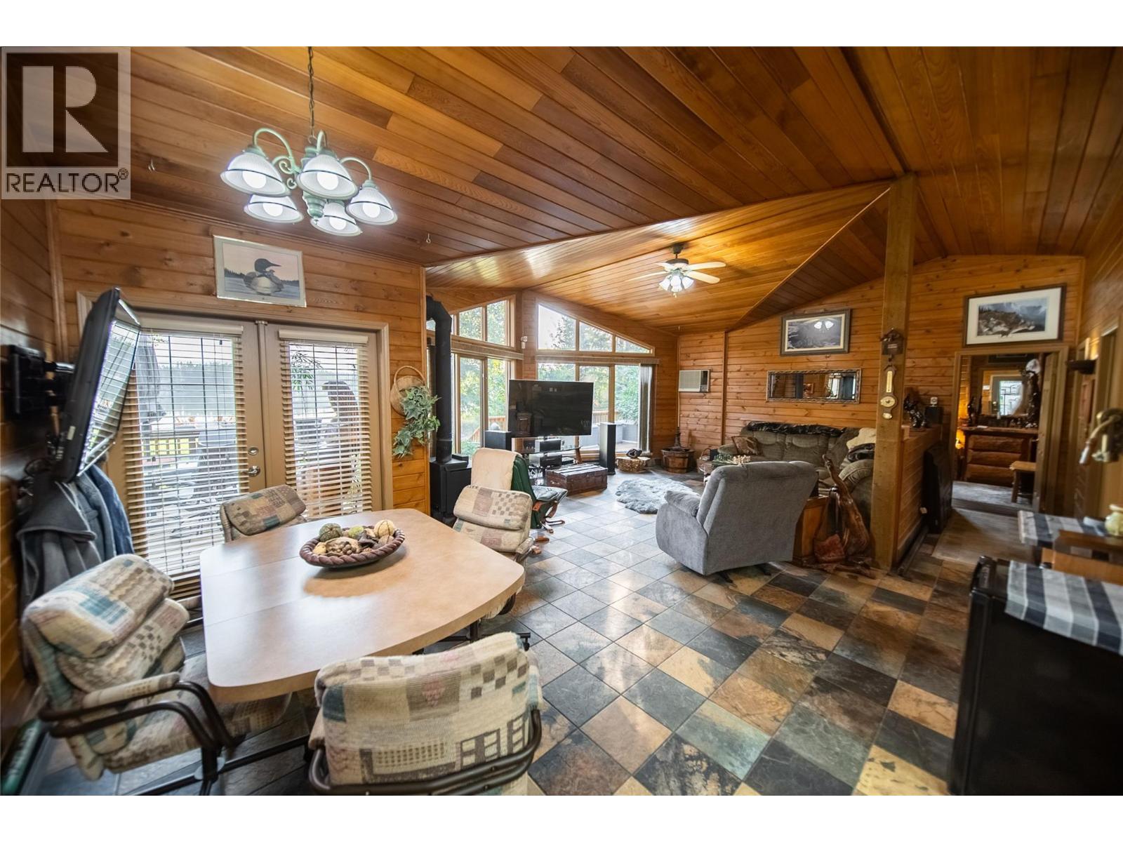6291 Tie Lake Shore Road N, Jaffray, British Columbia  V0B 1T0 - Photo 12 - 10391810