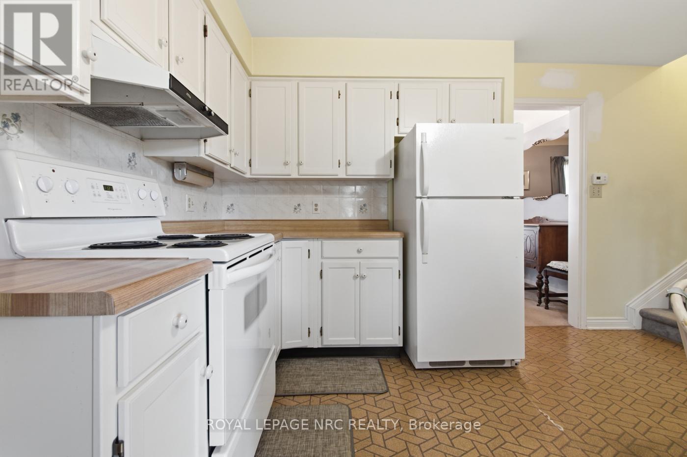10 Jennifer Court, Welland, Ontario  L3C 6H8 - Photo 11 - X13457656