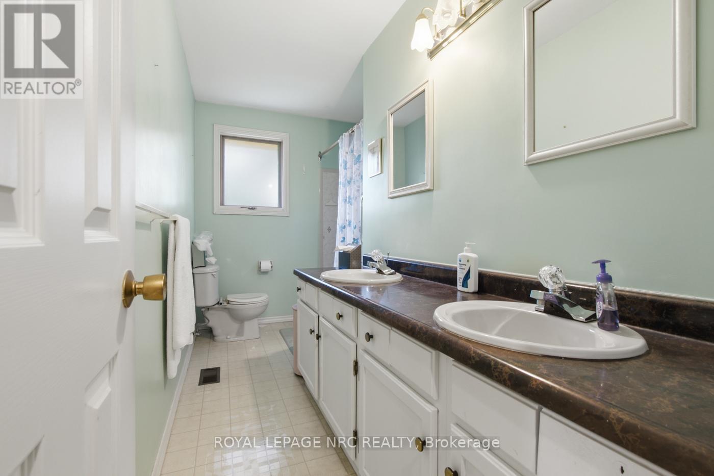10 Jennifer Court, Welland, Ontario  L3C 6H8 - Photo 17 - X13457656