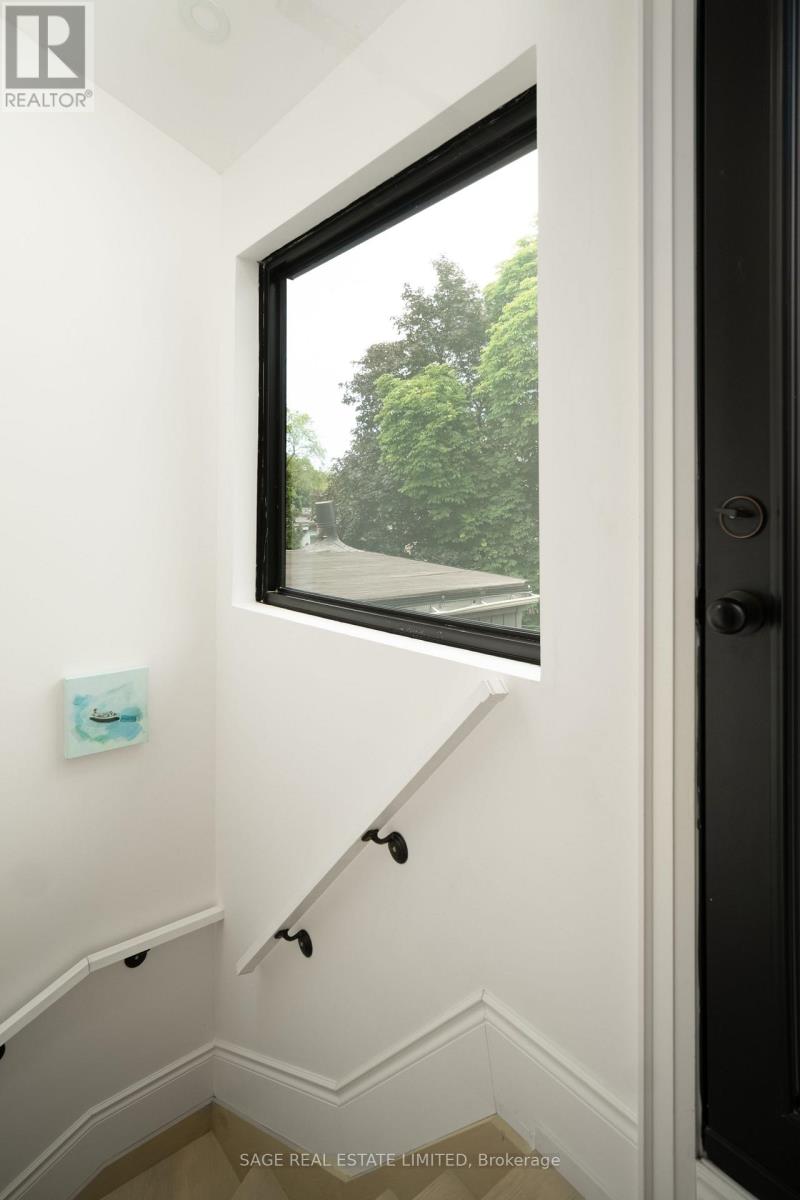 75 Allen Avenue, Toronto, Ontario  M4M 1T5 - Photo 26 - E13457664
