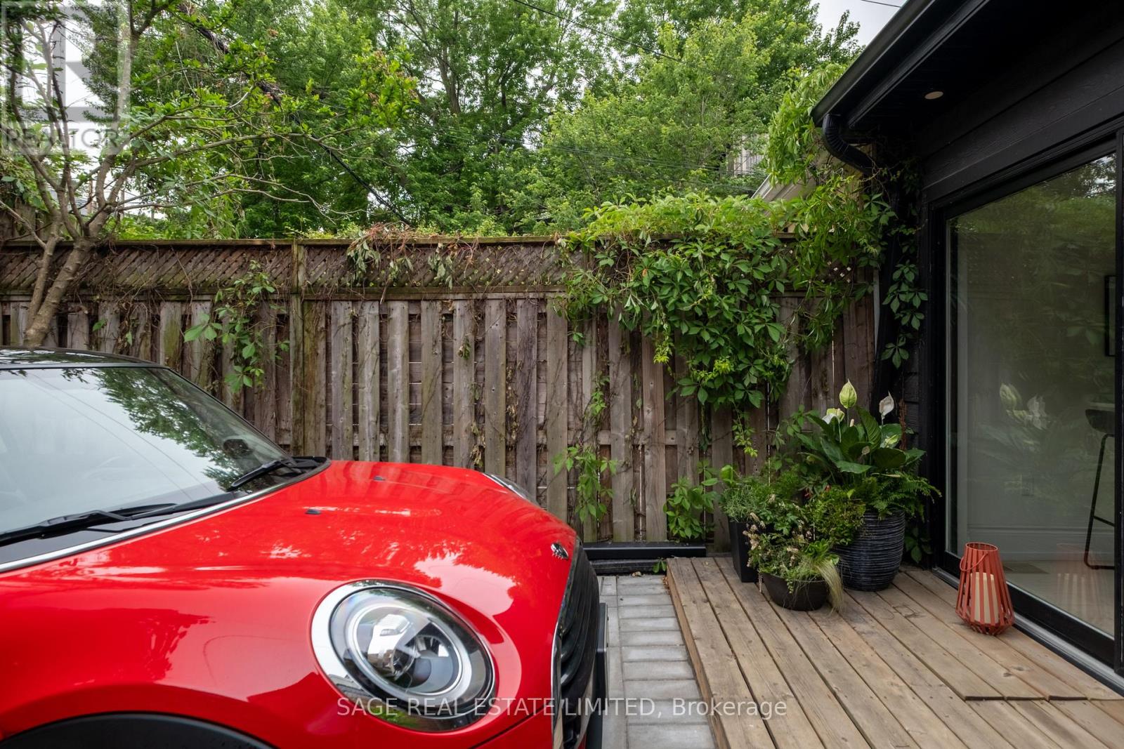 75 Allen Avenue, Toronto, Ontario  M4M 1T5 - Photo 43 - E13457664