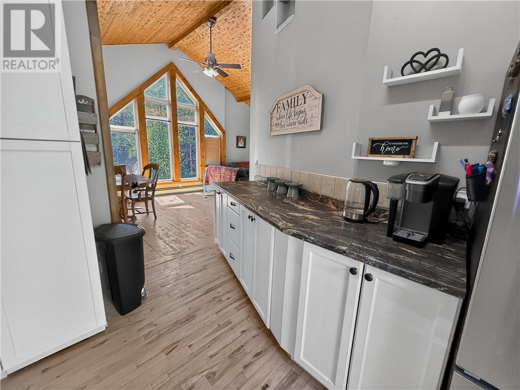 39 Grandor Road, Kagawong, Ontario  P0P 1J0 - Photo 18 - 2128562