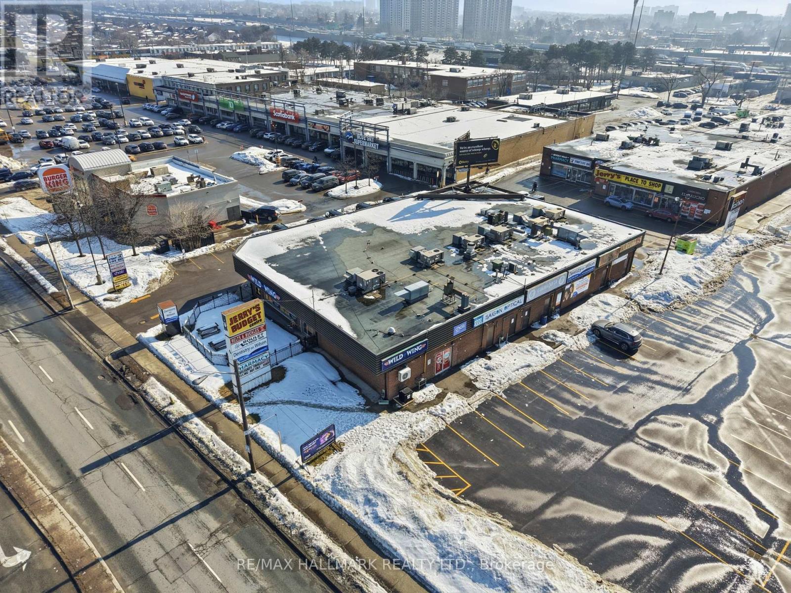 1625 Wilson Avenue, Toronto, Ontario  M3L 1A5 - Photo 4 - W13446240