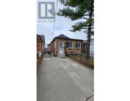 MAIN - 16 FAILSWORTH AVENUE, Toronto, Ontario