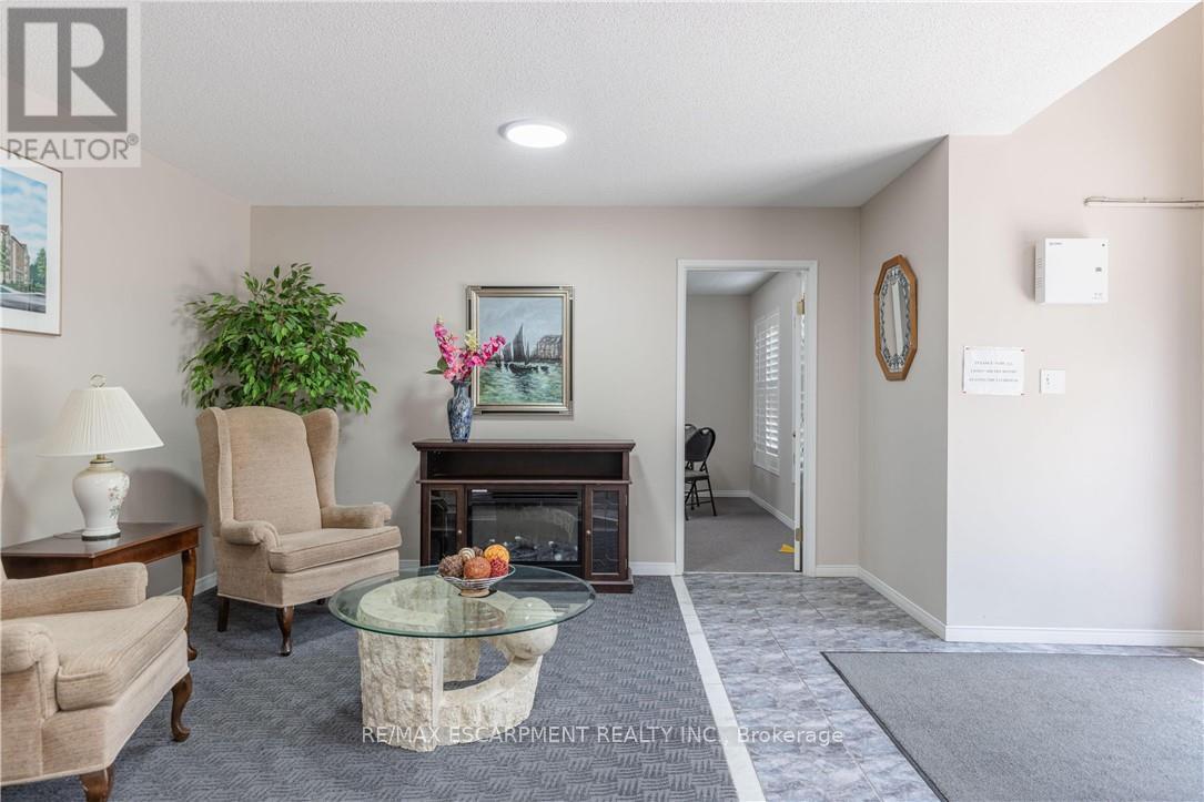 D301 - 216 Plains Road W, Burlington, Ontario  L7T 4L2 - Photo 27 - W13457648