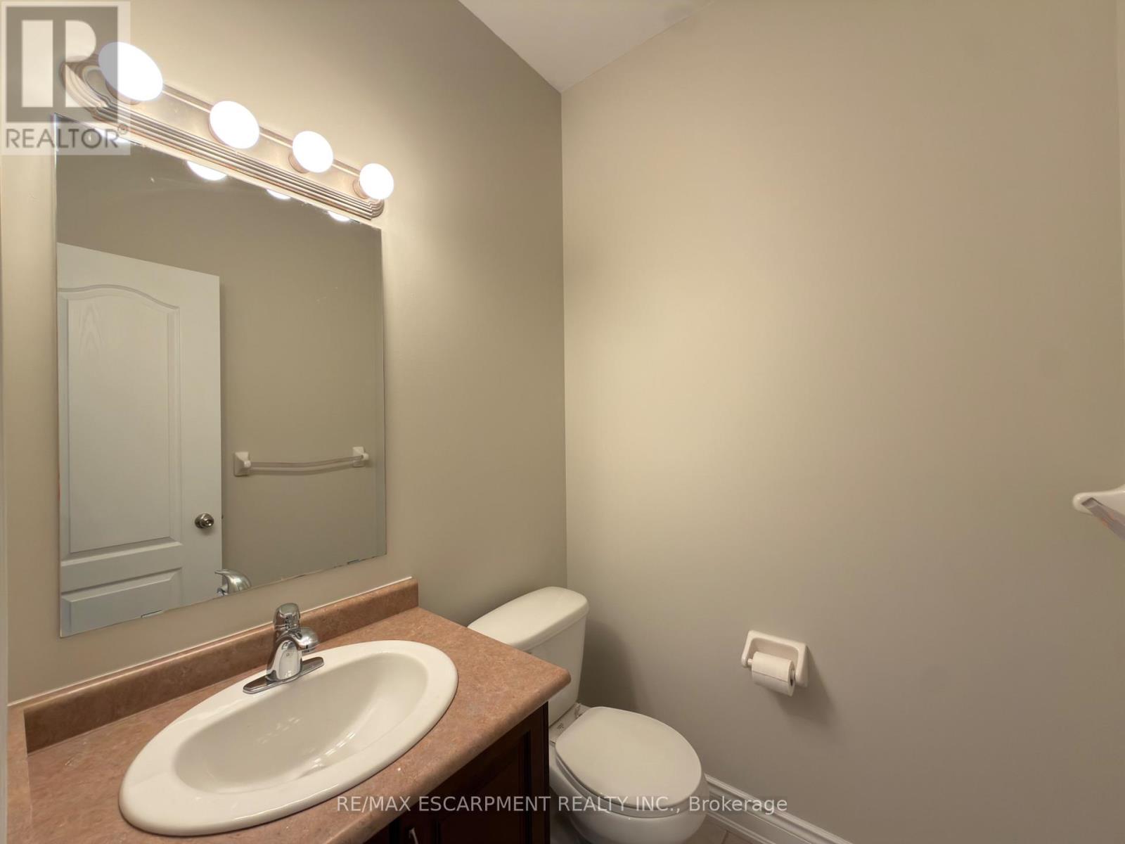 2085 Pine Street, Burlington, Ontario  L7R 1G1 - Photo 10 - W13457654