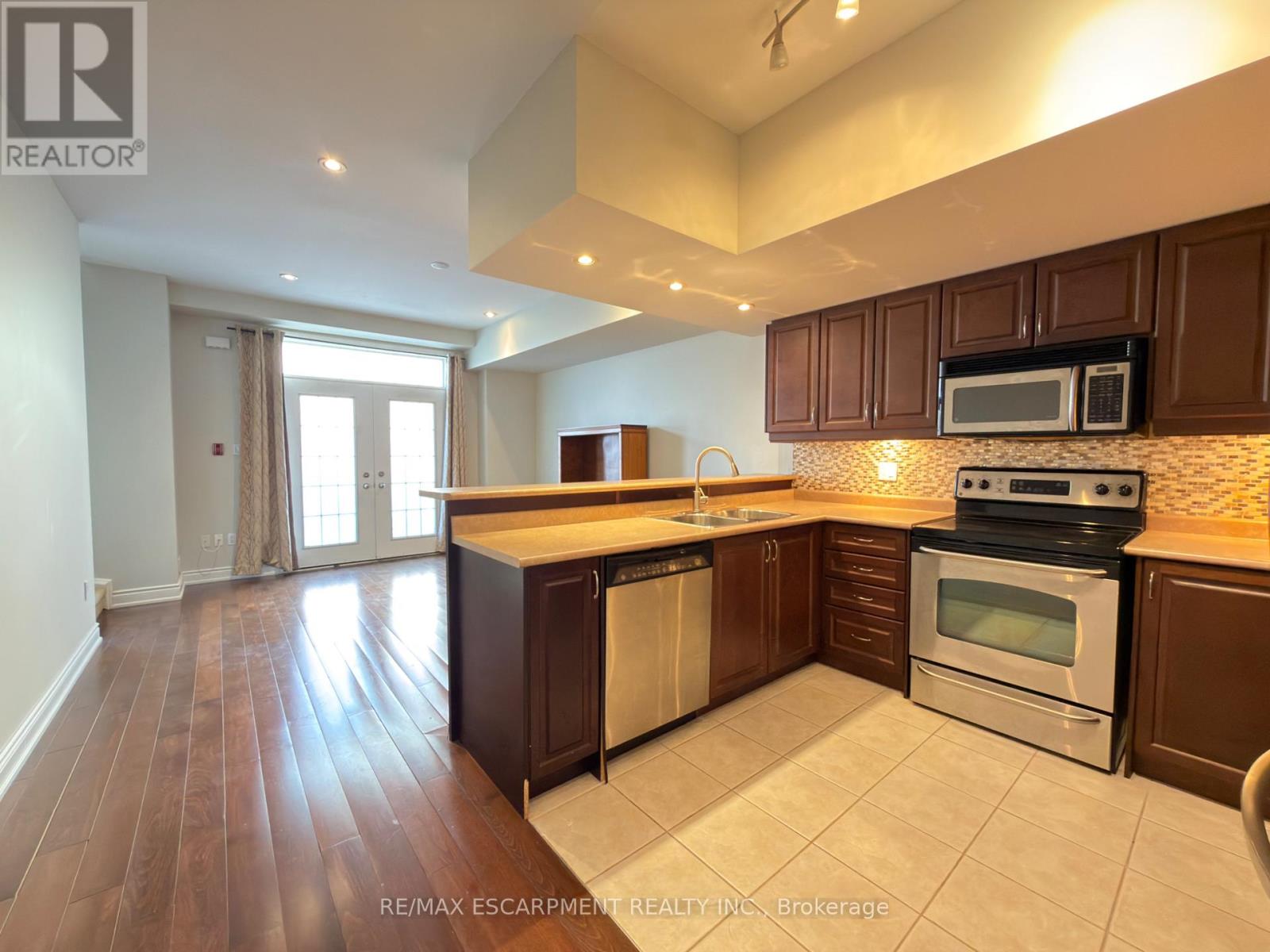 2085 Pine Street, Burlington, Ontario  L7R 1G1 - Photo 12 - W13457654