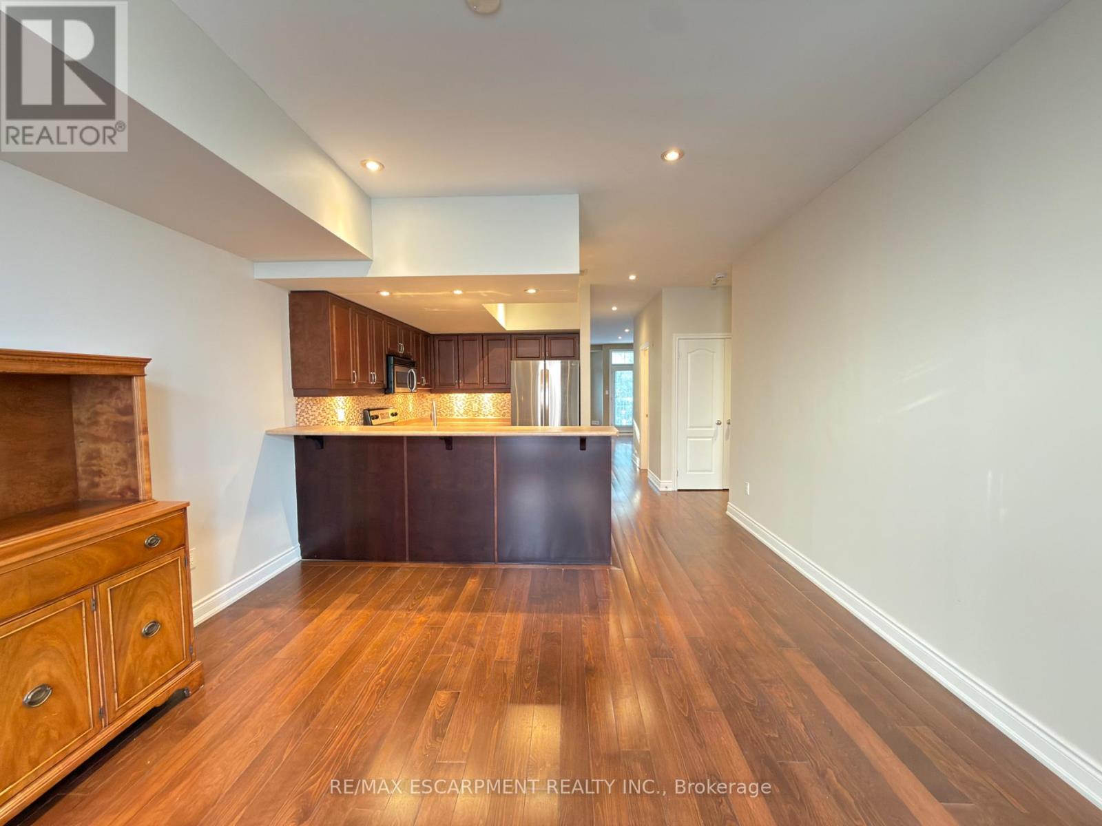 2085 Pine Street, Burlington, Ontario  L7R 1G1 - Photo 13 - W13457654