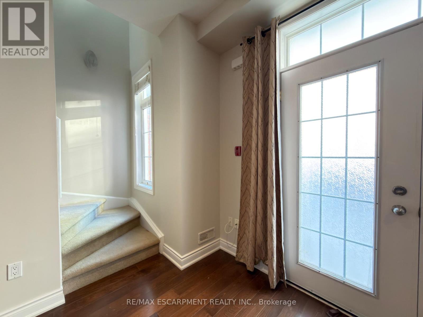 2085 Pine Street, Burlington, Ontario  L7R 1G1 - Photo 16 - W13457654