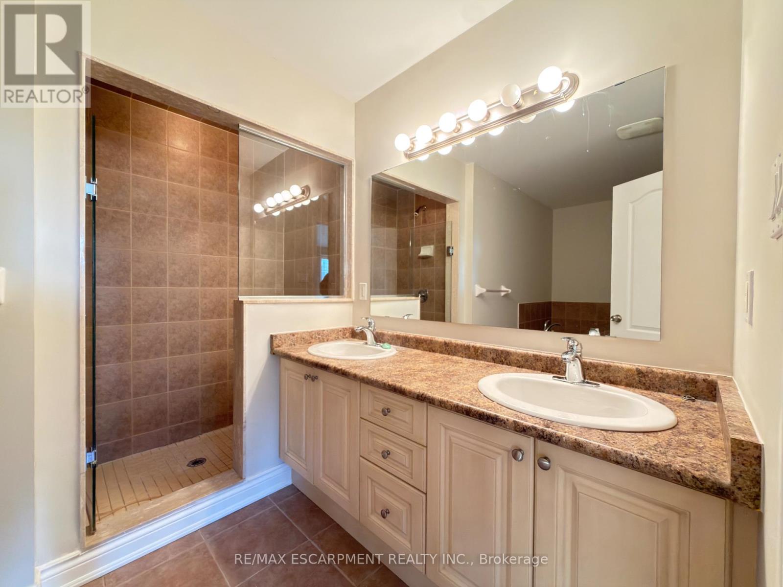 2085 Pine Street, Burlington, Ontario  L7R 1G1 - Photo 25 - W13457654