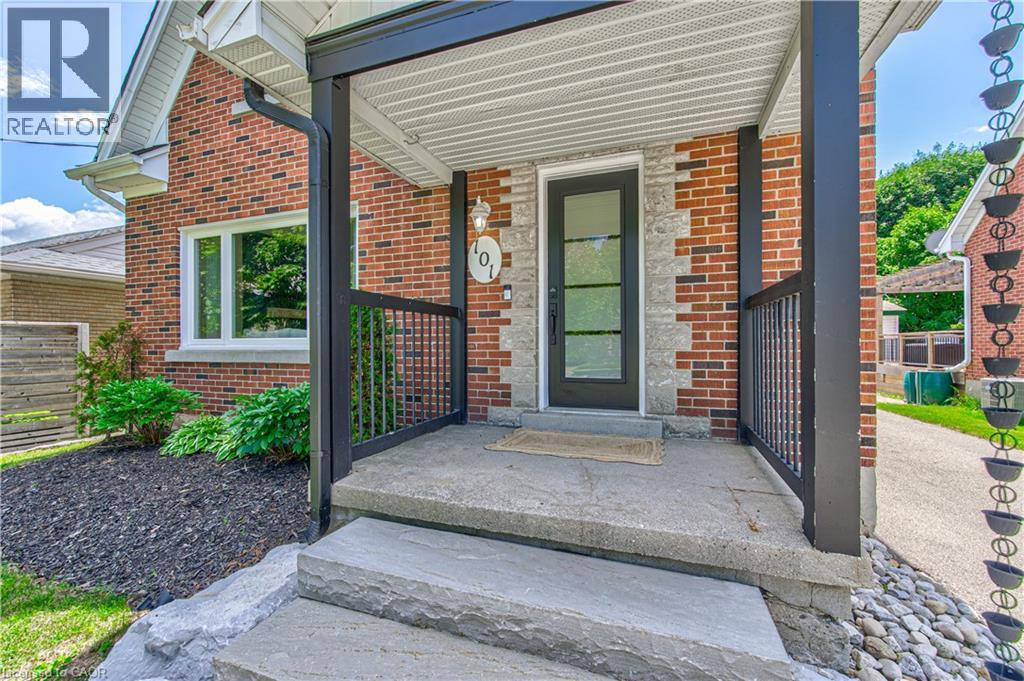101 Talbot Street, Kitchener, Ontario  N2M 2B2 - Photo 4 - 40840597