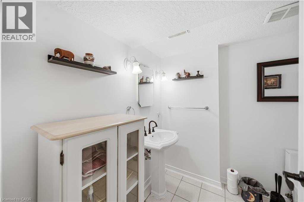 340 Cyrus Street, Cambridge, Ontario  N3H 1H3 - Photo 13 - 40839677