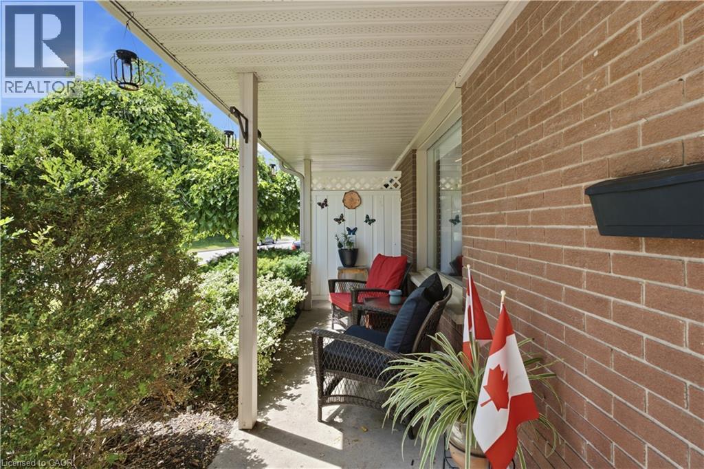 340 Cyrus Street, Cambridge, Ontario  N3H 1H3 - Photo 2 - 40839677