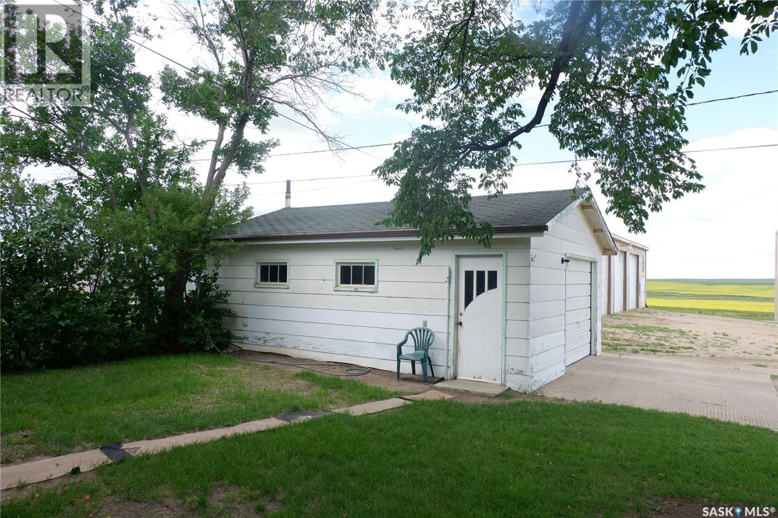 48 2nd Avenue E, Lafleche, Saskatchewan  S0H 2K0 - Photo 27 - SK011082