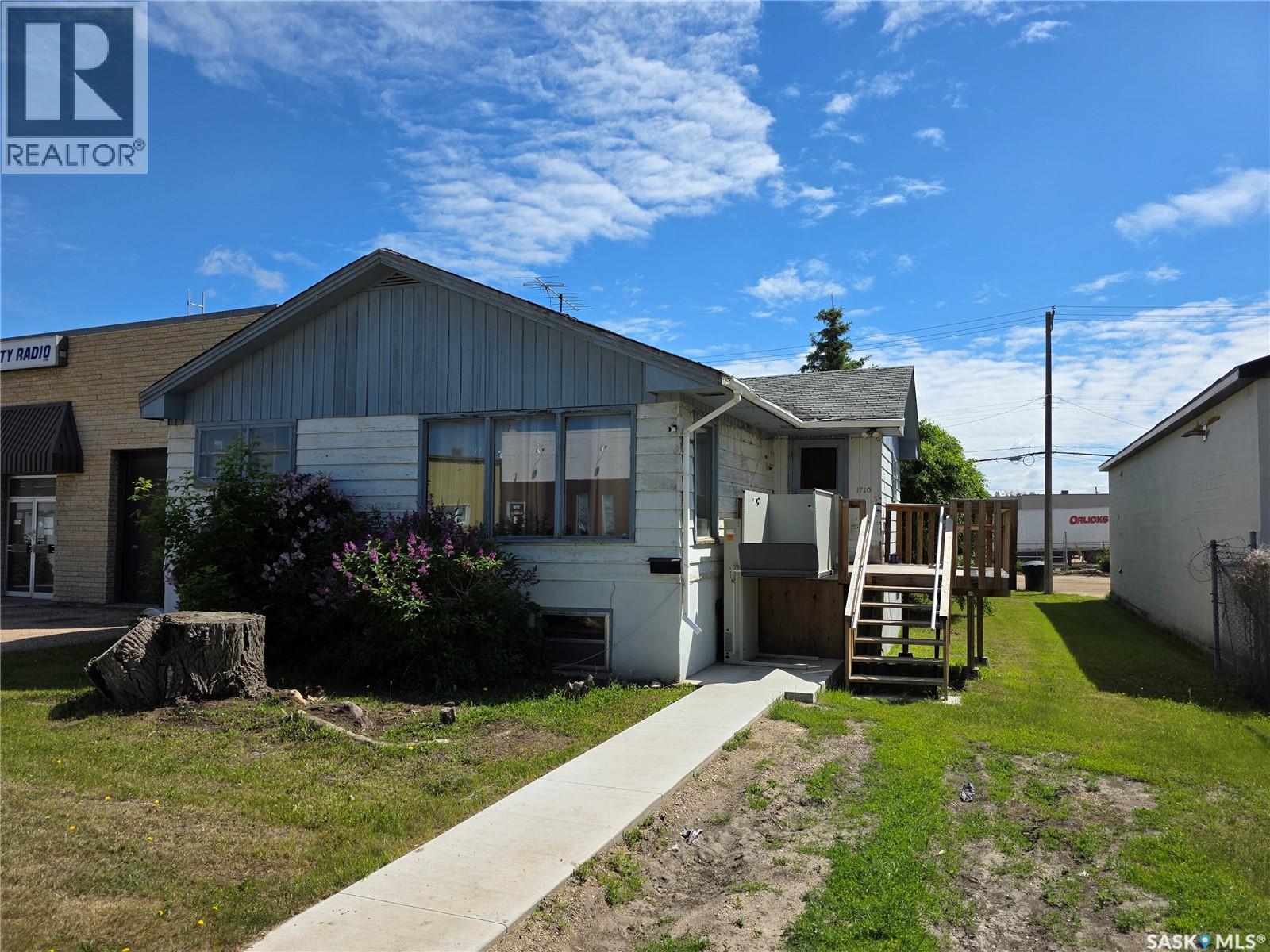 1710 Saskatchewan Avenue, Saskatoon, Saskatchewan  S7K 1P8 - Photo 1 - SK027037