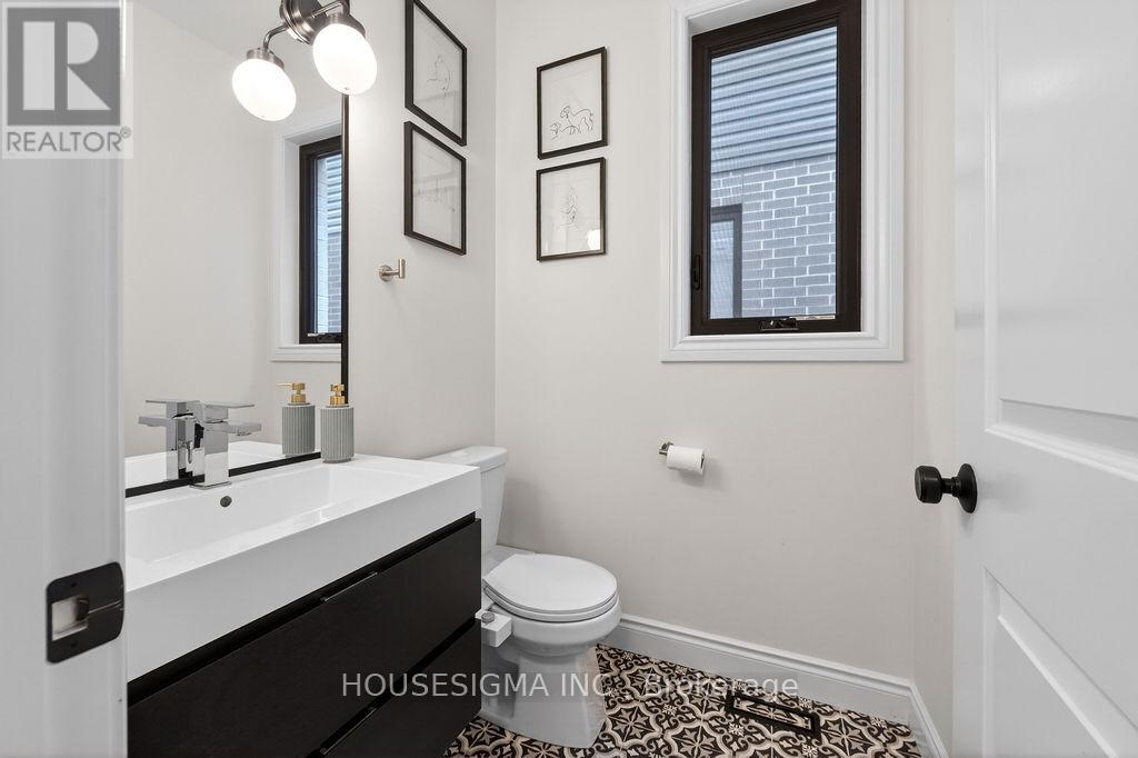 3051 Doyle Drive, London South, Ontario  N6M 0G9 - Photo 6 - X13457914