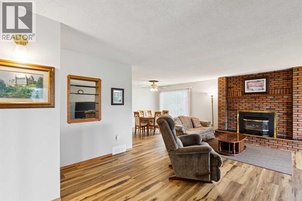2138 Summerfield Boulevard SE, Airdrie, Alberta  T4B 1X5 - Photo 7 - A2311905