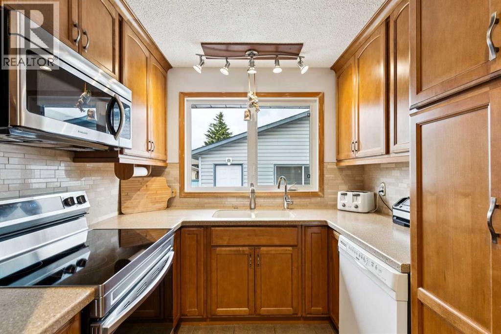 2138 Summerfield Boulevard SE, Airdrie, Alberta  T4B 1X5 - Photo 17 - A2311905