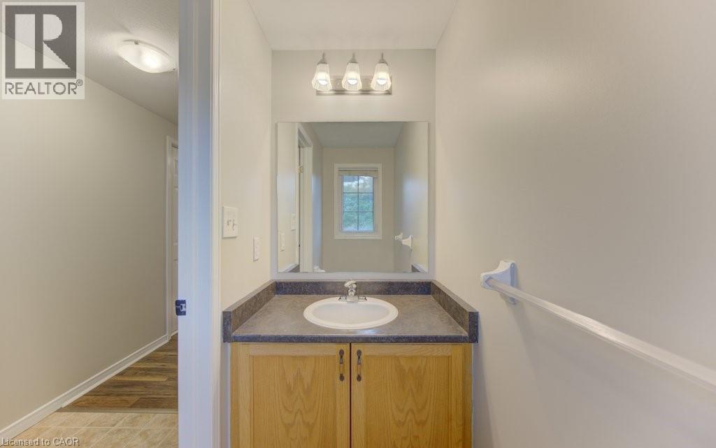 58 Orchid Crescent, Kitchener, Ontario  N2E 3N3 - Photo 7 - 40840414