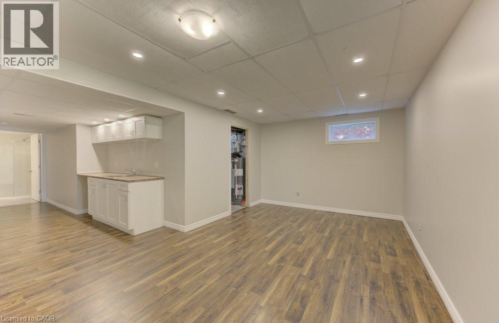 58 Orchid Crescent, Kitchener, Ontario  N2E 3N3 - Photo 33 - 40840414