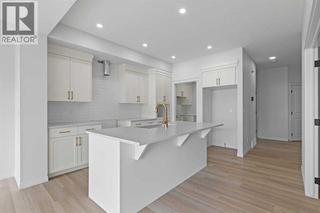 138 Corner Glen Square Ne, Calgary, Alberta  T3N 2S2 - Photo 4 - A2321292