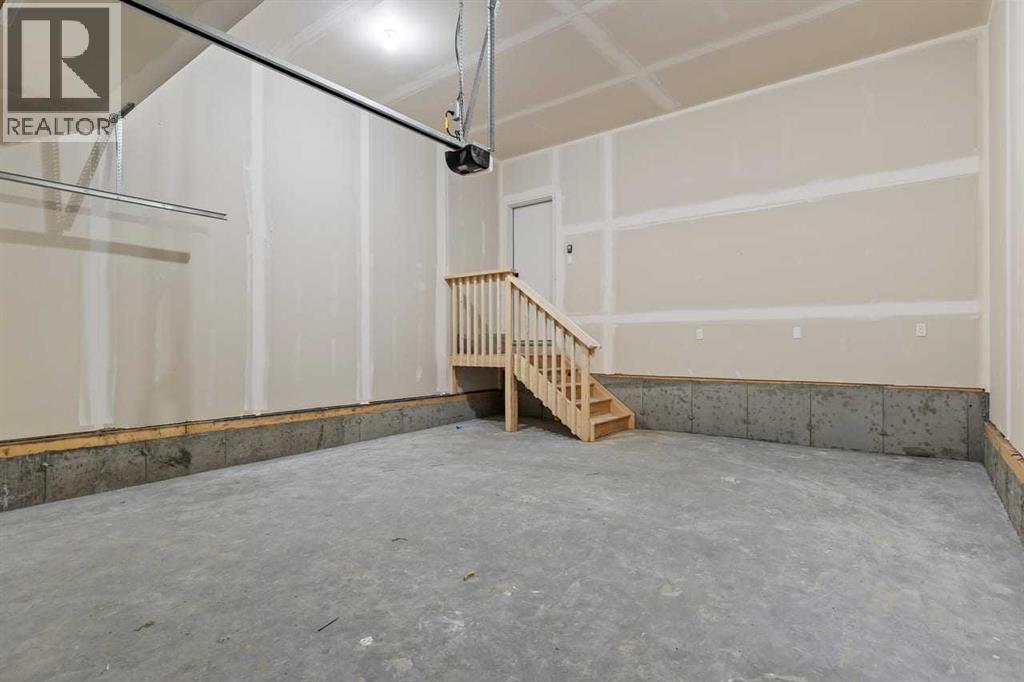 138 Corner Glen Square Ne, Calgary, Alberta  T3N 2S2 - Photo 47 - A2321292