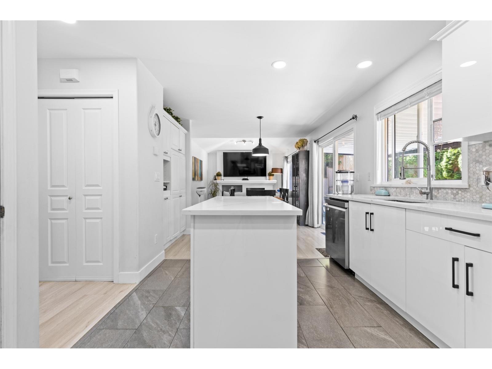 7481 147 Street, Surrey, British Columbia  V3S 8Y7 - Photo 10 - R3137105