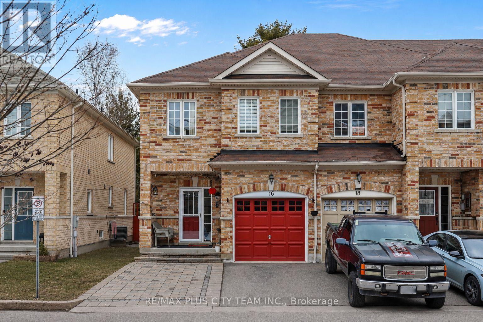 16 EDISON WAY, Whitby, Ontario