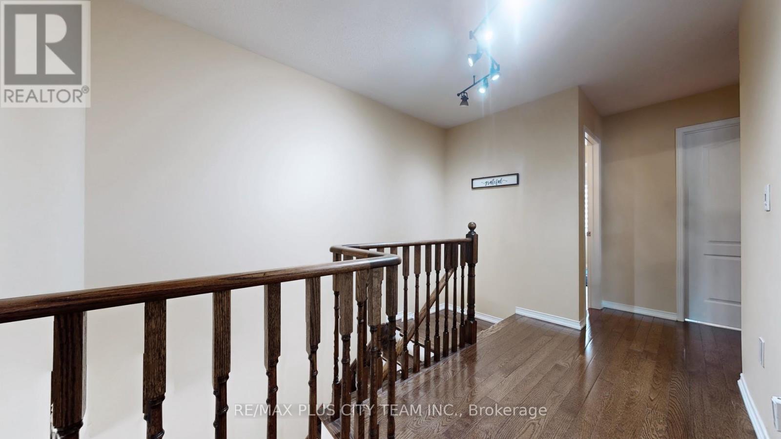 16 Edison Way, Whitby, Ontario  L1R 0M3 - Photo 23 - E13030064