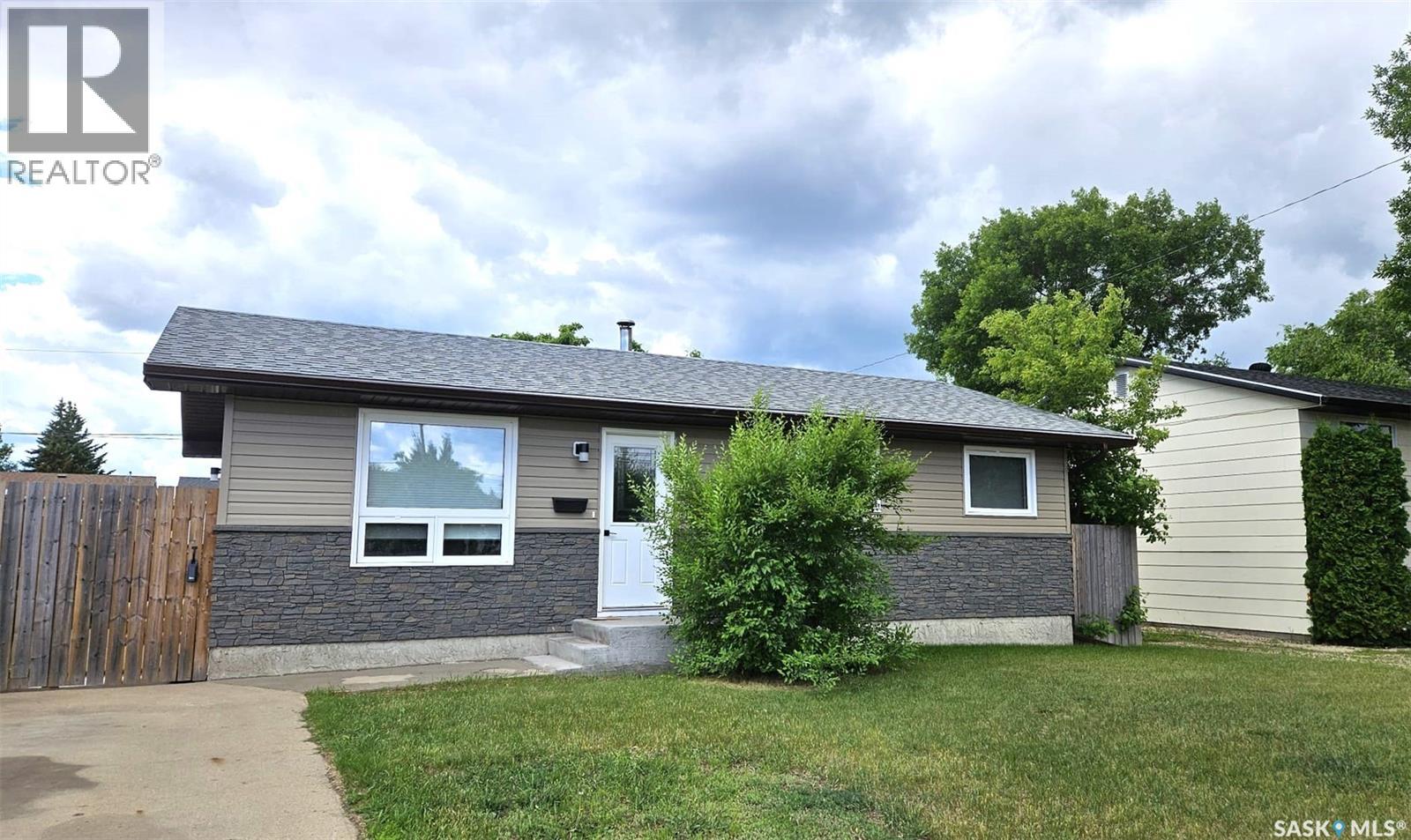 1511 Glendale STREET, Moose Jaw, Saskatchewan