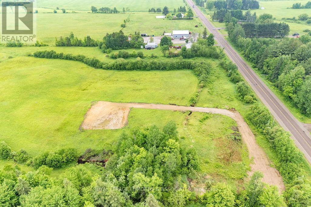 00 B-Line Road, Laurentian Valley, Ontario K8A 6W8 - Photo 11 - X13457884