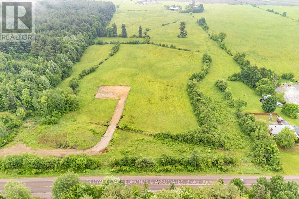 00 B-Line Road, Laurentian Valley, Ontario K8A 6W8 - Photo 7 - X13457884