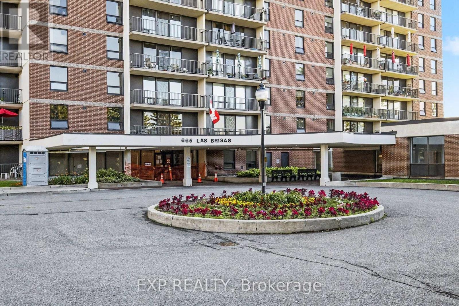 802 - 665 Bathgate Drive, Ottawa, Ontario K1K 3Y4 - Photo 2 - X13457712