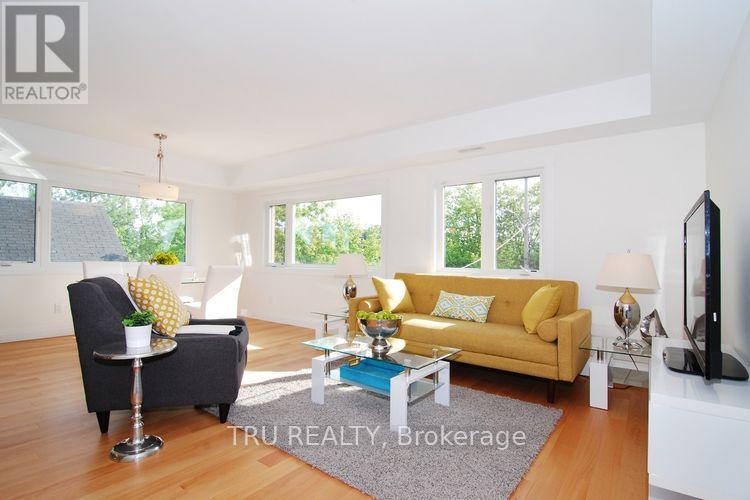 2 - 335 Olmstead Street, Ottawa, Ontario K1L 7K2 - Photo 3 - X13457896