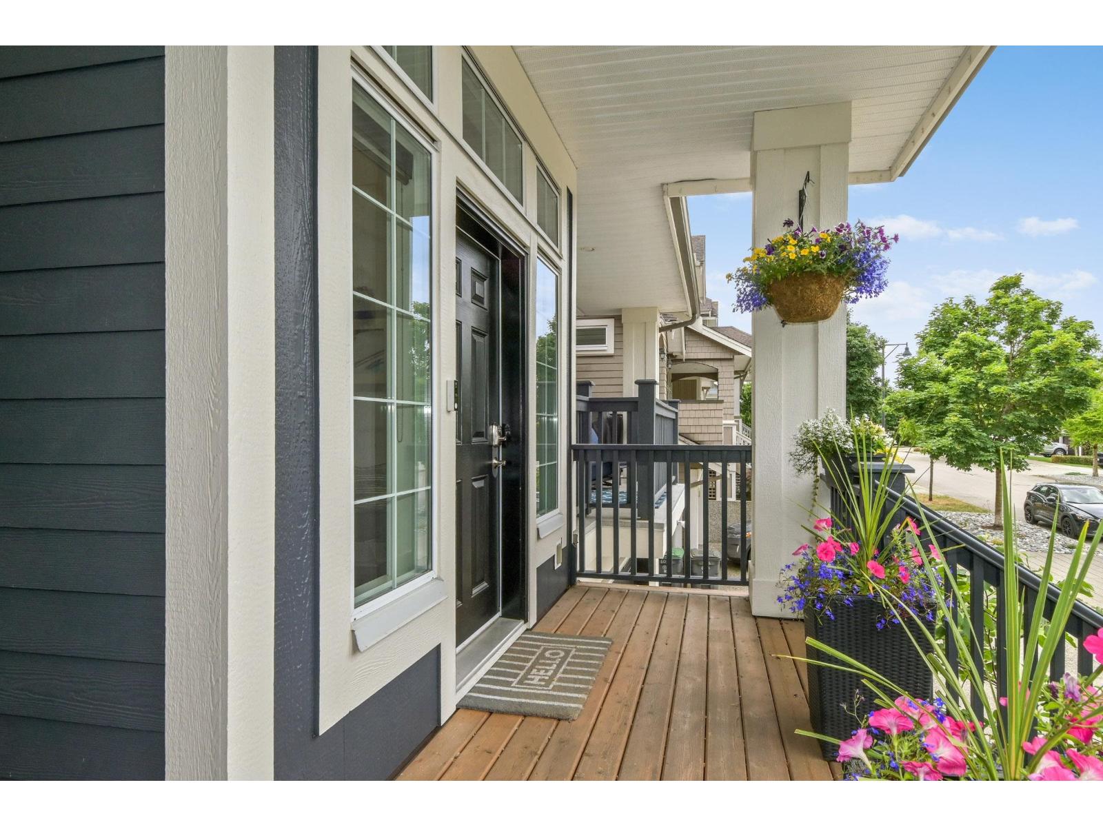 6084 163 Street, Surrey, British Columbia  V3S 1S5 - Photo 2 - R3136474
